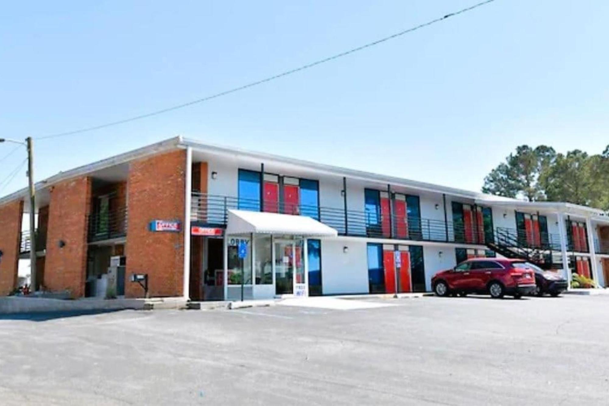 Oyo Hotel Valdosta Ga I-75 Екстериор снимка